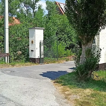 Holiday home Hoeve Korenzegen. Oase Rust Dichtbij De Haan